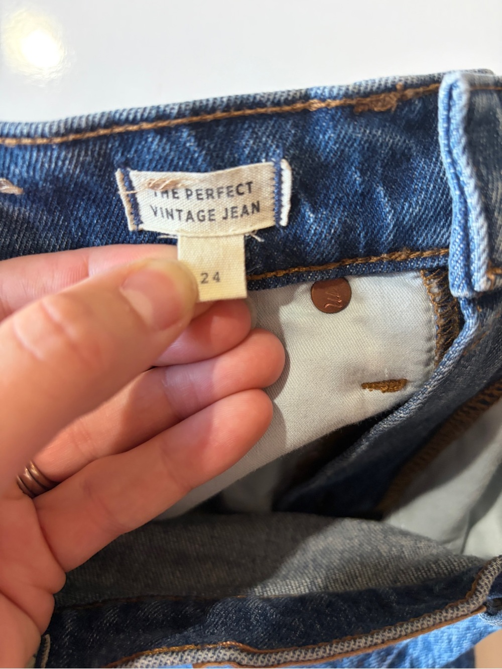 Madewell perfect vintage jeans medium wash denim women’s 24 waist 28 inseam - Picture 4 of 8